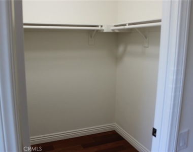 26832 Bridlewood Drive - Photo Thumbnail 34