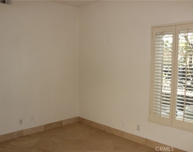 26832 Bridlewood Drive - Photo Thumbnail 6