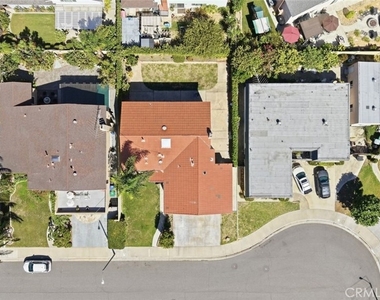 7711 Concordia Pl - Photo Thumbnail 5