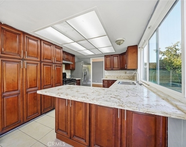 7711 Concordia Pl - Photo Thumbnail 19