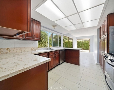 7711 Concordia Pl - Photo Thumbnail 16