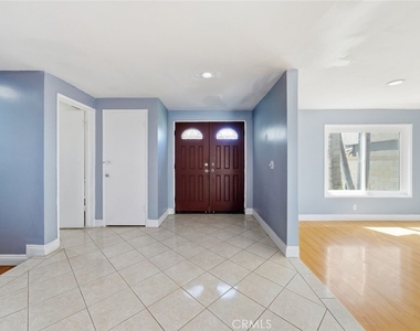 7711 Concordia Pl - Photo Thumbnail 7