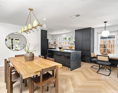 11110 Landale Street - Photo Thumbnail 13