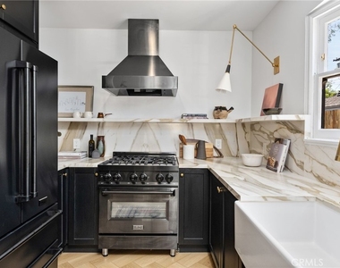 11110 Landale Street - Photo Thumbnail 17