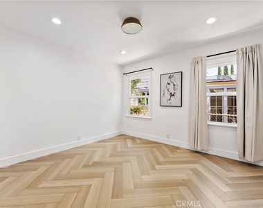 11110 Landale Street - Photo Thumbnail 32