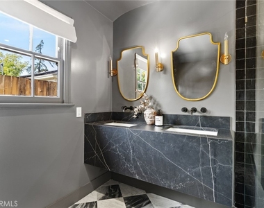 11110 Landale Street - Photo Thumbnail 24