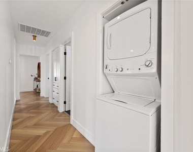 11110 Landale Street - Photo Thumbnail 31