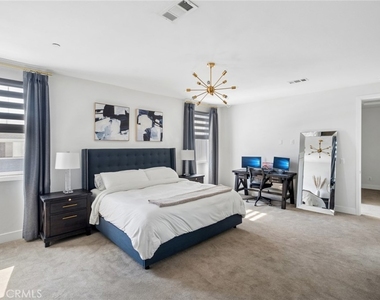 163 Flower Street - Photo Thumbnail 23