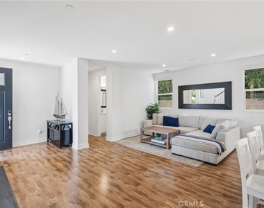 163 Flower Street - Photo Thumbnail 9