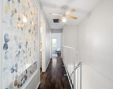 328 Winsome Place - Photo Thumbnail 16