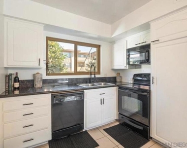 6816 Hyde Park Drive - Photo Thumbnail 3