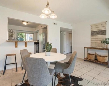 6816 Hyde Park Drive - Photo Thumbnail 2