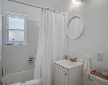 242 25th Street - Photo Thumbnail 6