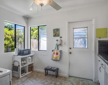 240 25th Street - Photo Thumbnail 4