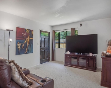 240 25th Street - Photo Thumbnail 3