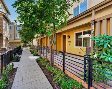 5972 Reddick Loop - Photo Thumbnail 1
