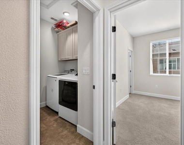 5972 Reddick Loop - Photo Thumbnail 27