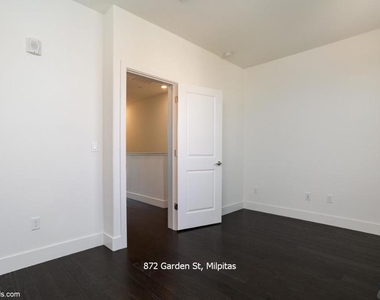 872 Garden Street - Photo Thumbnail 9