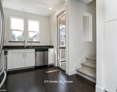 872 Garden Street - Photo Thumbnail 3