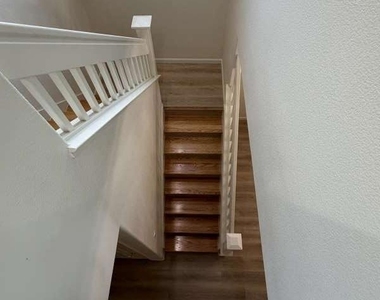 2617 Ranchwood Drive - Photo Thumbnail 12