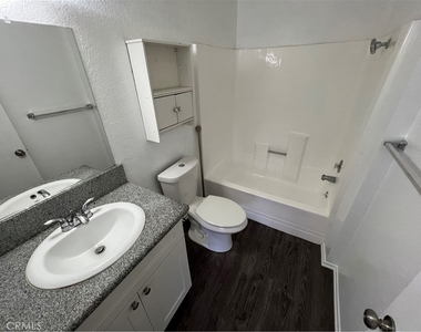 1000 Central Avenue - Photo Thumbnail 6