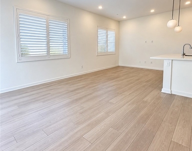 4547 S Grant Paseo - Photo Thumbnail 2