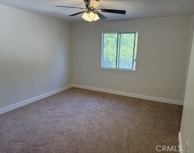5630 Lime Avenue - Photo Thumbnail 2