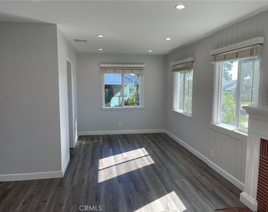 2630 N Brighton - Photo Thumbnail 3