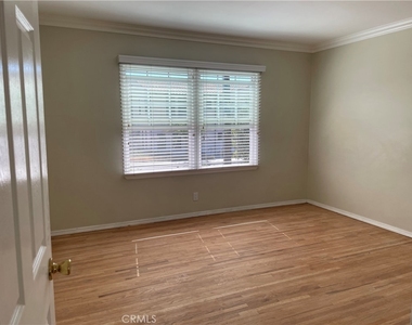 1623 A 3rd Street - Photo Thumbnail 9