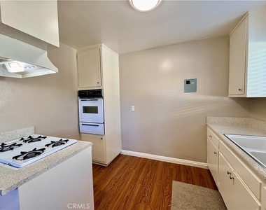 4926 Maine Avenue - Photo Thumbnail 4