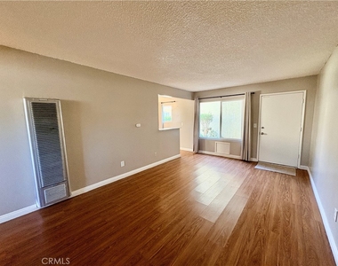 4926 Maine Avenue - Photo Thumbnail 2