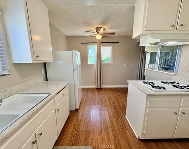 4926 Maine Avenue - Photo Thumbnail 5