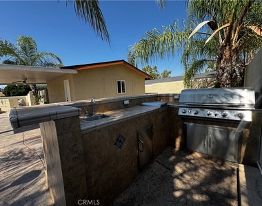 211 W Payson Street - Photo Thumbnail 12
