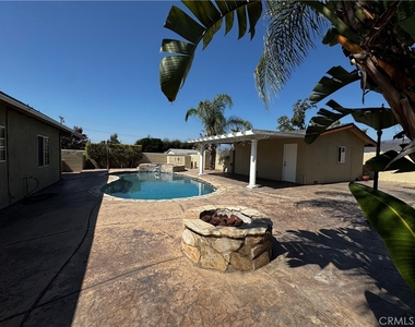 211 W Payson Street - Photo Thumbnail 15