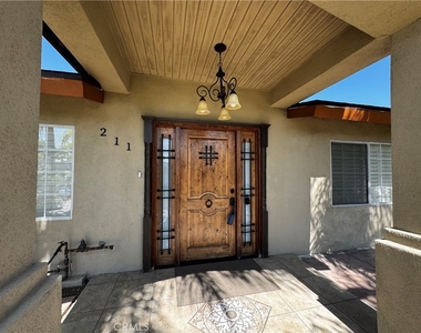 211 W Payson Street - Photo Thumbnail 20