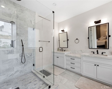 2801 Bayside Drive - Photo Thumbnail 23