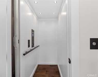 2801 Bayside Drive - Photo Thumbnail 31