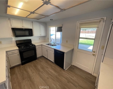 21333 E Venton Street - Photo Thumbnail 11
