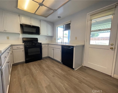21333 E Venton Street - Photo Thumbnail 10
