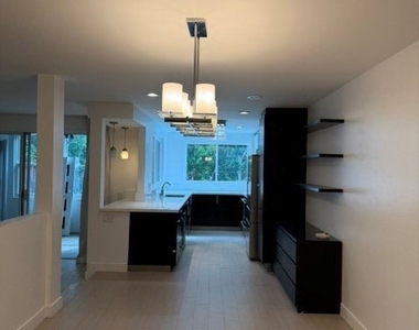 14144 Dickens Street - Photo Thumbnail 10