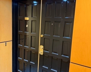 14144 Dickens Street - Photo Thumbnail 6