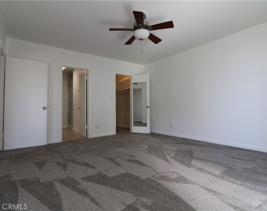 6251 Coldwater Canyon - Photo Thumbnail 12