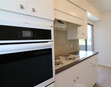 6251 Coldwater Canyon - Photo Thumbnail 5