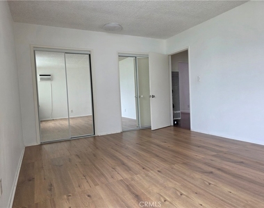 706 E Harvard Street - Photo Thumbnail 15