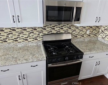 706 E Harvard Street - Photo Thumbnail 11