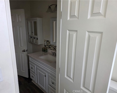 706 E Harvard Street - Photo Thumbnail 21