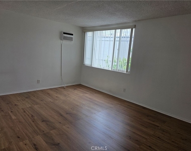 706 E Harvard Street - Photo Thumbnail 14