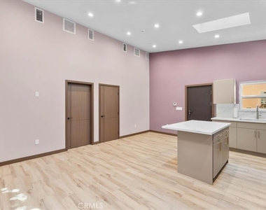 1401 Graynold Ave. - Photo Thumbnail 5