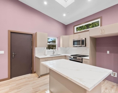 1401 Graynold Ave. - Photo Thumbnail 9