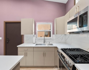 1401 Graynold Ave. - Photo Thumbnail 3